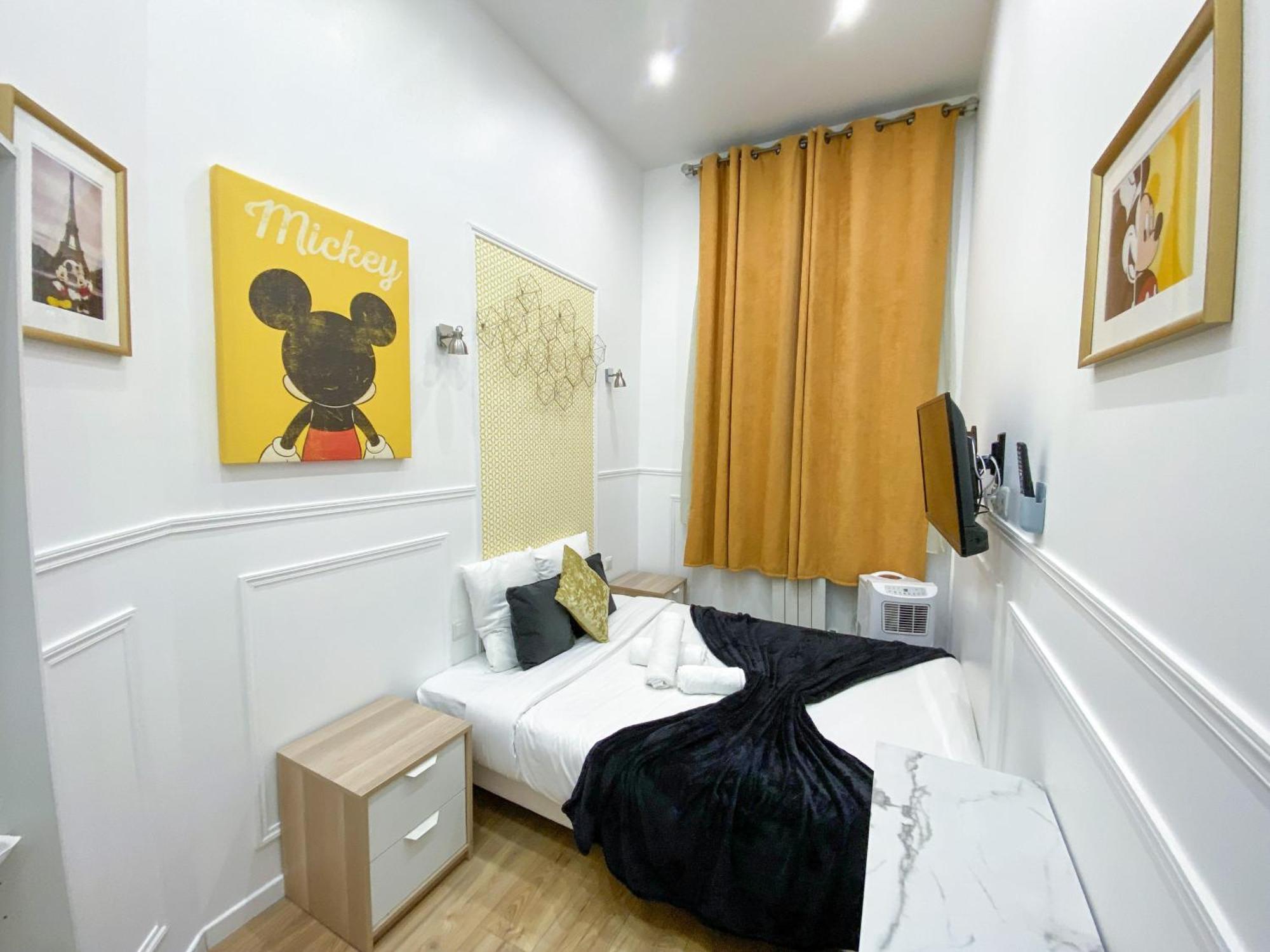 72 - Mermoz Mickey Mouse Paris Dış mekan fotoğraf