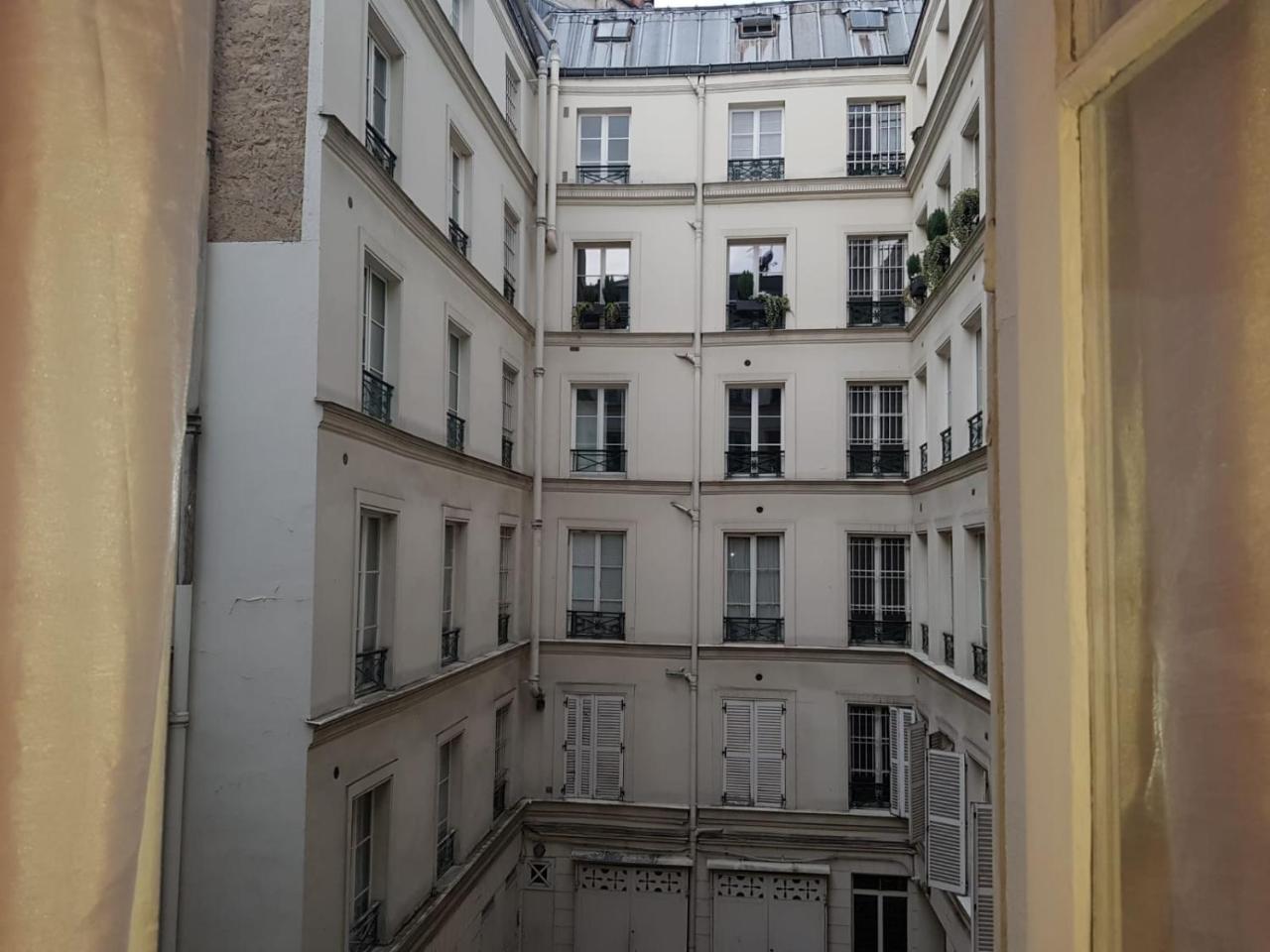 72 - Mermoz Mickey Mouse Paris Dış mekan fotoğraf